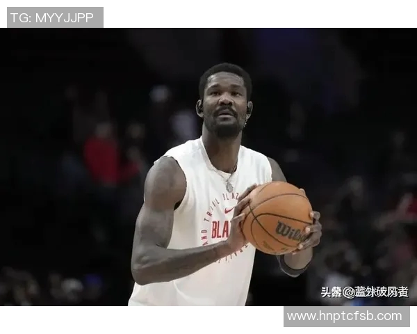 艾顿上点心吧！美记：因为东契奇的缘故，很多中锋都愿意来湖人